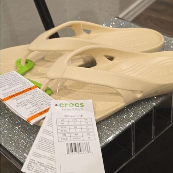 Crocs Kadee 2 Flip Flop Sandal - Picture 9 of 10